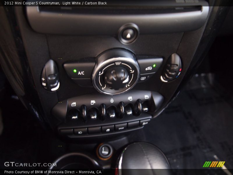 Light White / Carbon Black 2012 Mini Cooper S Countryman