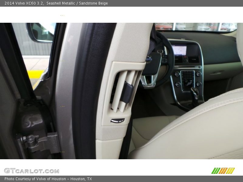 Seashell Metallic / Sandstone Beige 2014 Volvo XC60 3.2