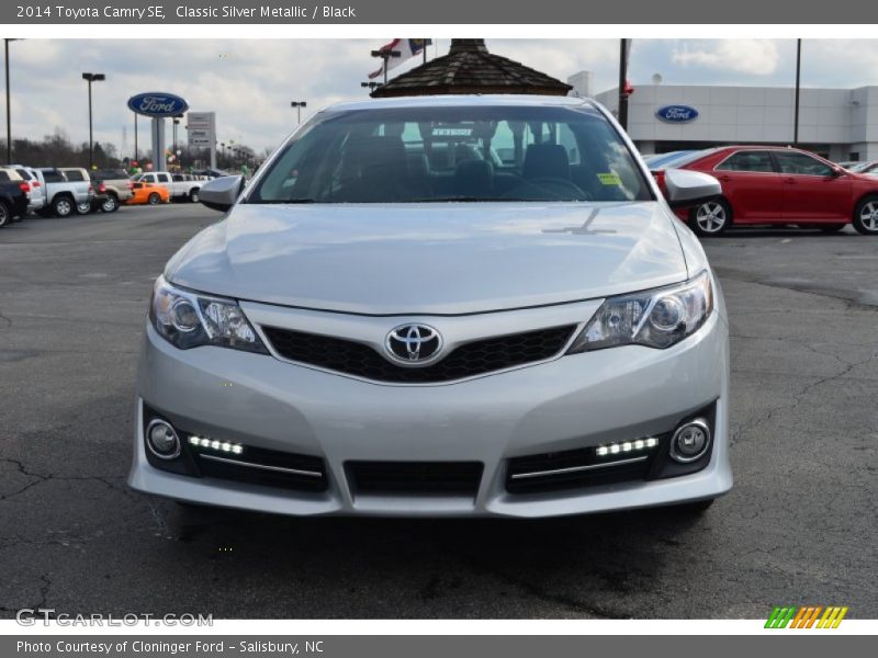 Classic Silver Metallic / Black 2014 Toyota Camry SE