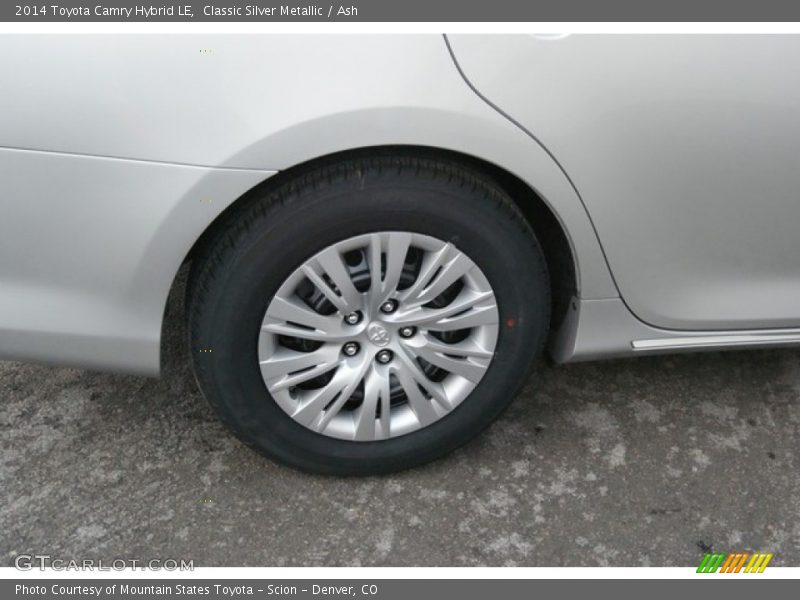 Classic Silver Metallic / Ash 2014 Toyota Camry Hybrid LE