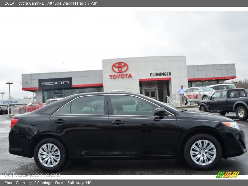 Attitude Black Metallic / Ash 2014 Toyota Camry L