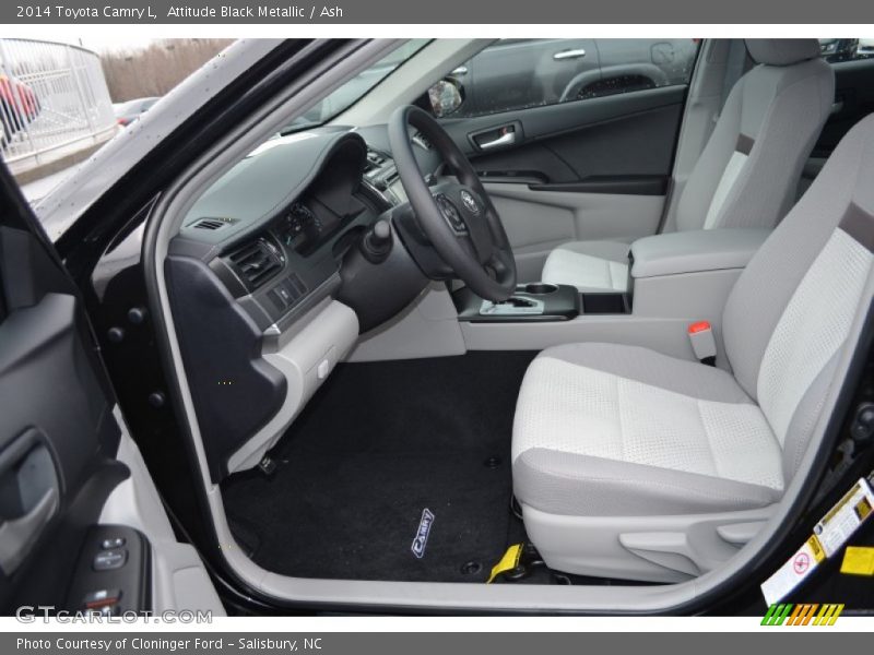 Attitude Black Metallic / Ash 2014 Toyota Camry L