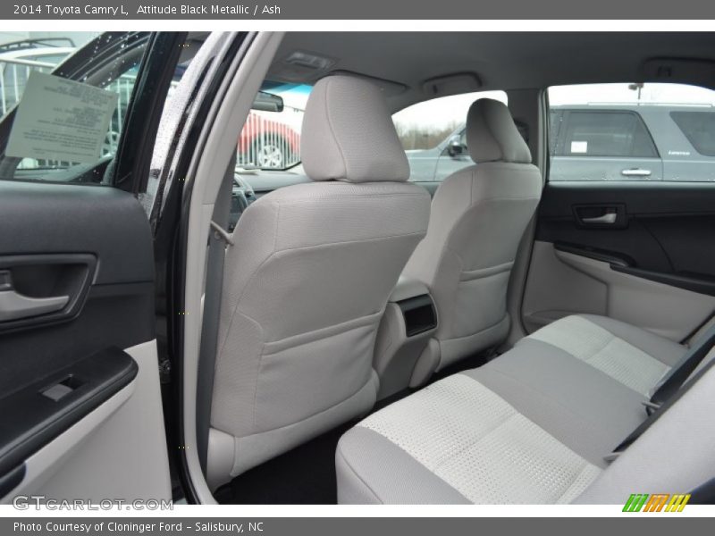 Attitude Black Metallic / Ash 2014 Toyota Camry L