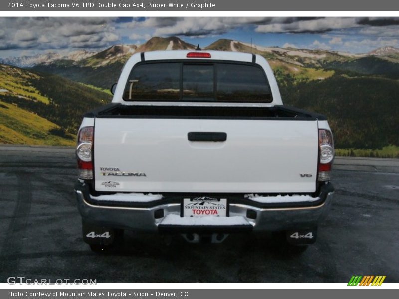 Super White / Graphite 2014 Toyota Tacoma V6 TRD Double Cab 4x4