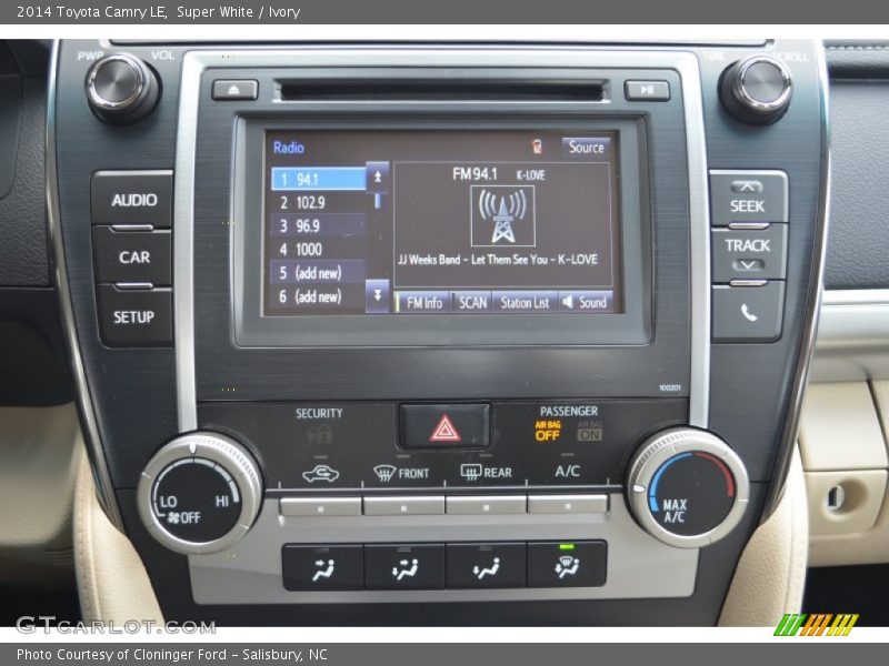 Super White / Ivory 2014 Toyota Camry LE