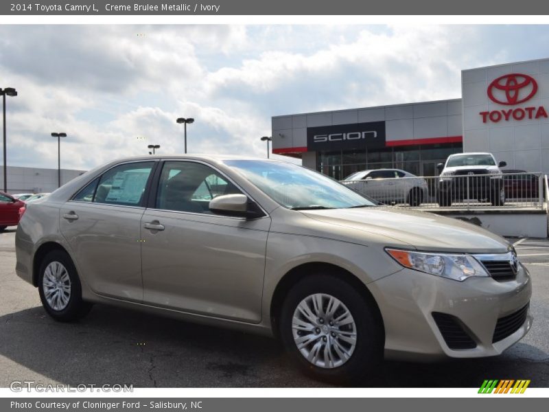 Creme Brulee Metallic / Ivory 2014 Toyota Camry L
