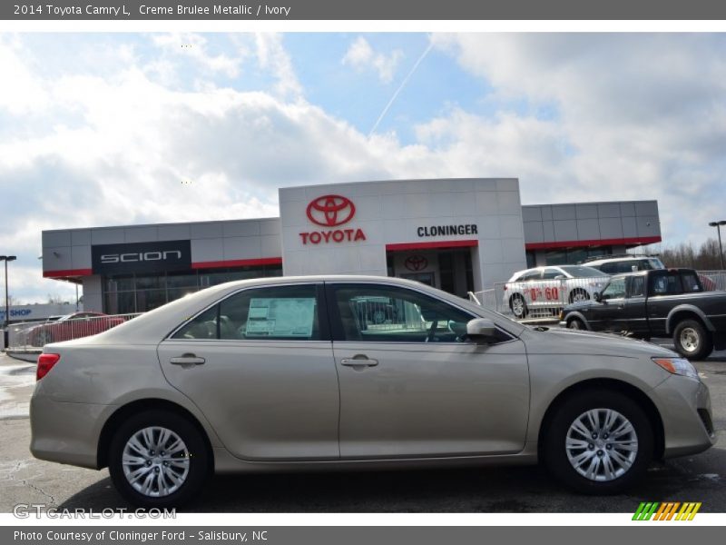 Creme Brulee Metallic / Ivory 2014 Toyota Camry L
