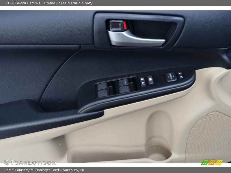 Creme Brulee Metallic / Ivory 2014 Toyota Camry L