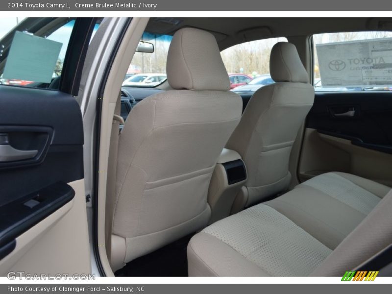 Creme Brulee Metallic / Ivory 2014 Toyota Camry L