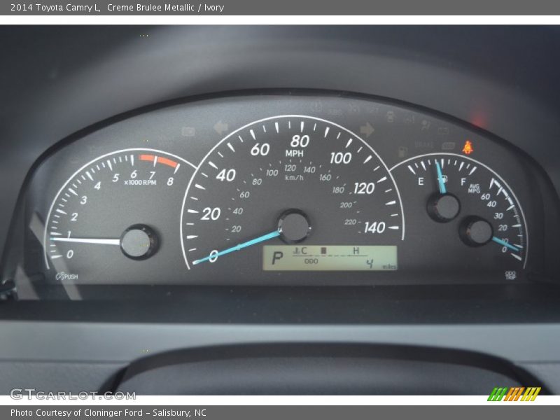 Creme Brulee Metallic / Ivory 2014 Toyota Camry L