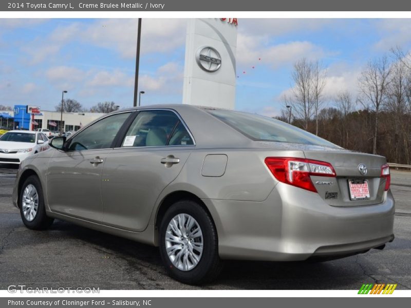 Creme Brulee Metallic / Ivory 2014 Toyota Camry L