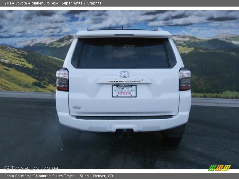 Super White / Graphite 2014 Toyota 4Runner SR5 4x4
