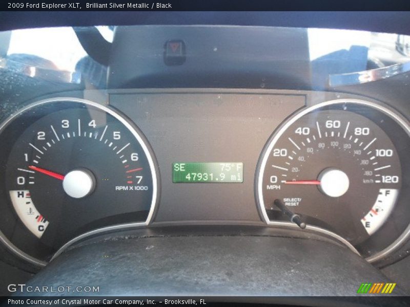 Brilliant Silver Metallic / Black 2009 Ford Explorer XLT