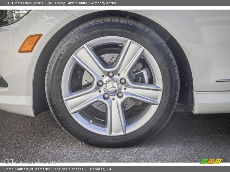 Arctic White / Almond/Mocha 2011 Mercedes-Benz C 300 Luxury