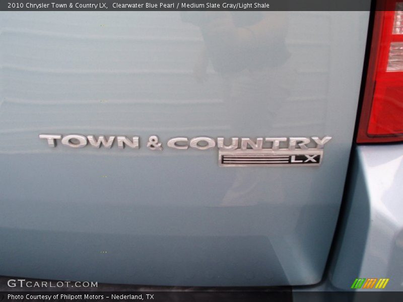 Clearwater Blue Pearl / Medium Slate Gray/Light Shale 2010 Chrysler Town & Country LX