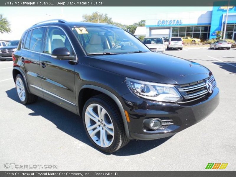 Deep Black Metallic / Beige 2012 Volkswagen Tiguan SE