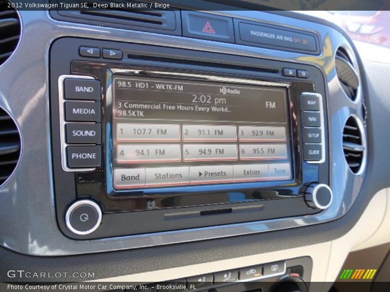 Deep Black Metallic / Beige 2012 Volkswagen Tiguan SE