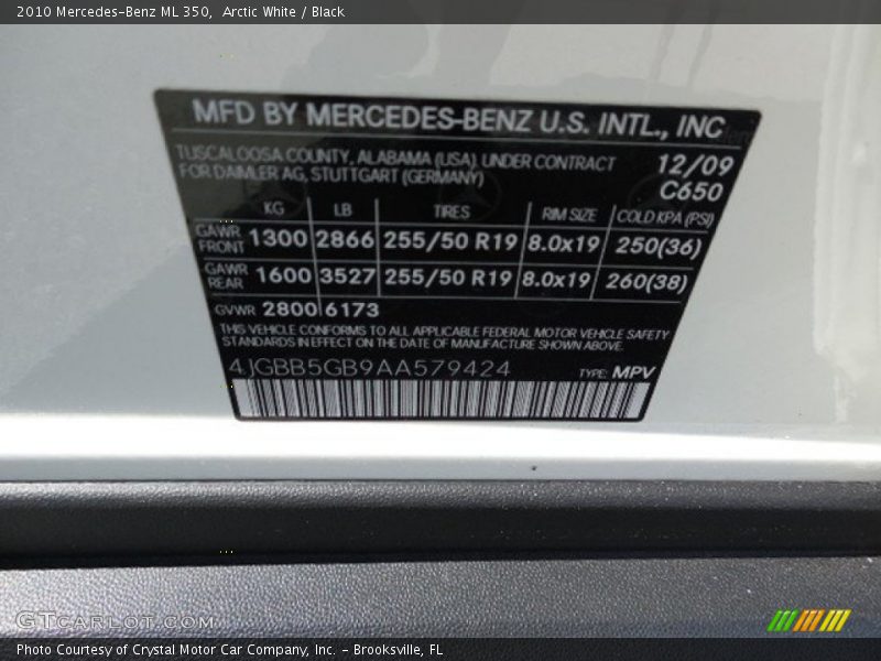 Arctic White / Black 2010 Mercedes-Benz ML 350