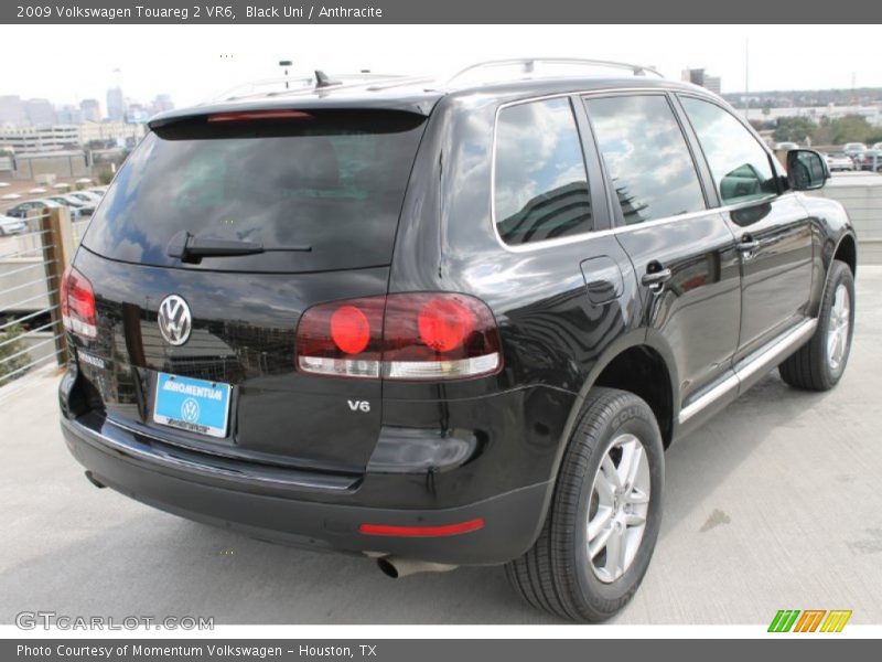 Black Uni / Anthracite 2009 Volkswagen Touareg 2 VR6