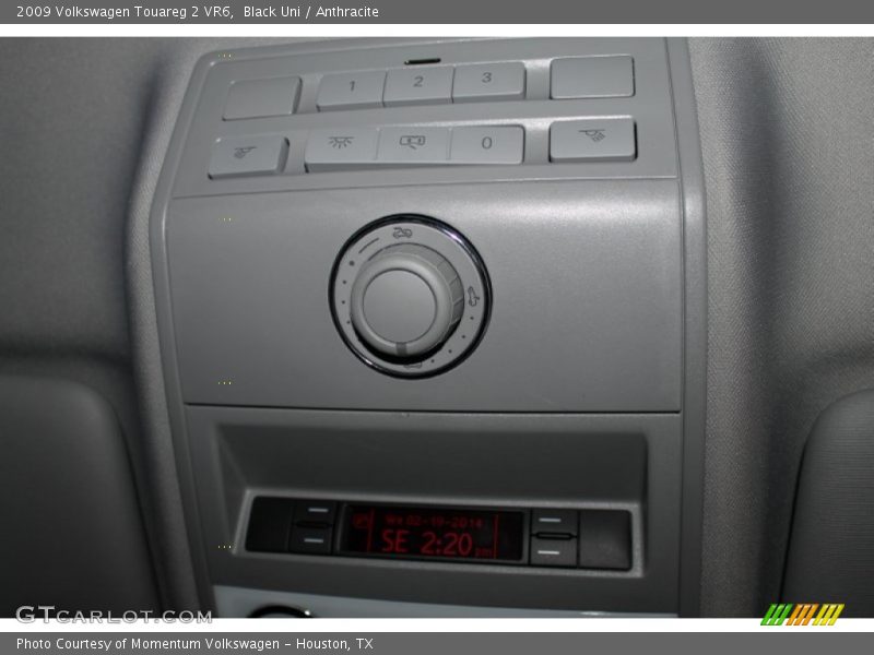 Black Uni / Anthracite 2009 Volkswagen Touareg 2 VR6