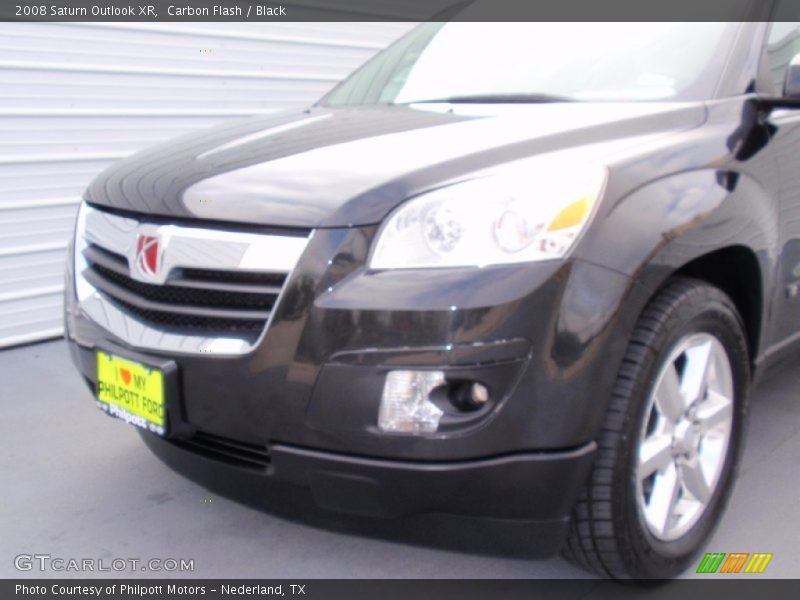 Carbon Flash / Black 2008 Saturn Outlook XR