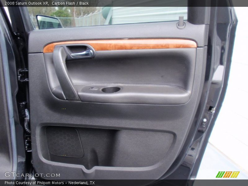 Carbon Flash / Black 2008 Saturn Outlook XR