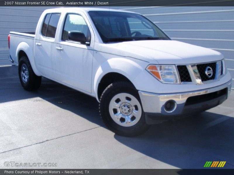 Avalanche White / Desert 2007 Nissan Frontier SE Crew Cab