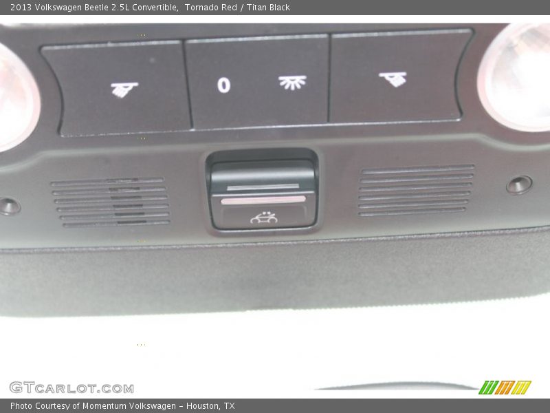 Tornado Red / Titan Black 2013 Volkswagen Beetle 2.5L Convertible