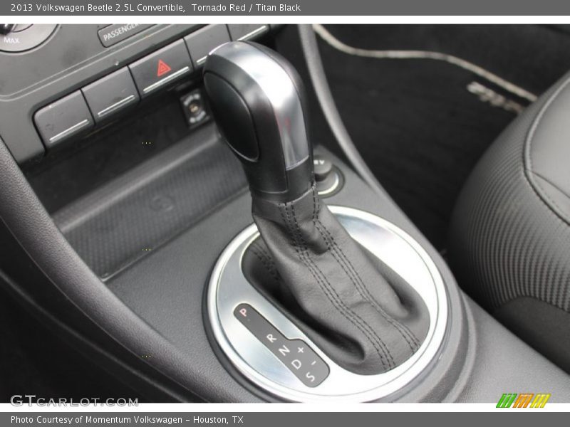 Tornado Red / Titan Black 2013 Volkswagen Beetle 2.5L Convertible