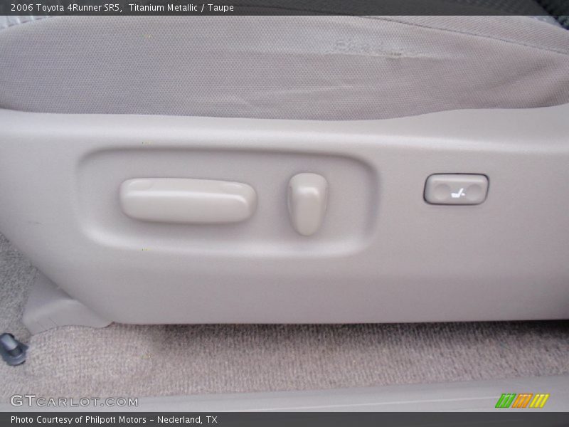 Titanium Metallic / Taupe 2006 Toyota 4Runner SR5
