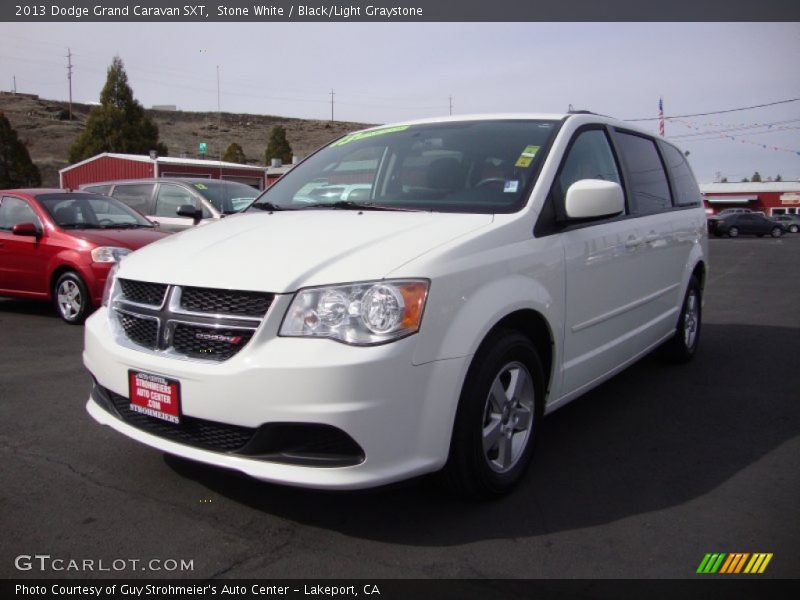 Stone White / Black/Light Graystone 2013 Dodge Grand Caravan SXT