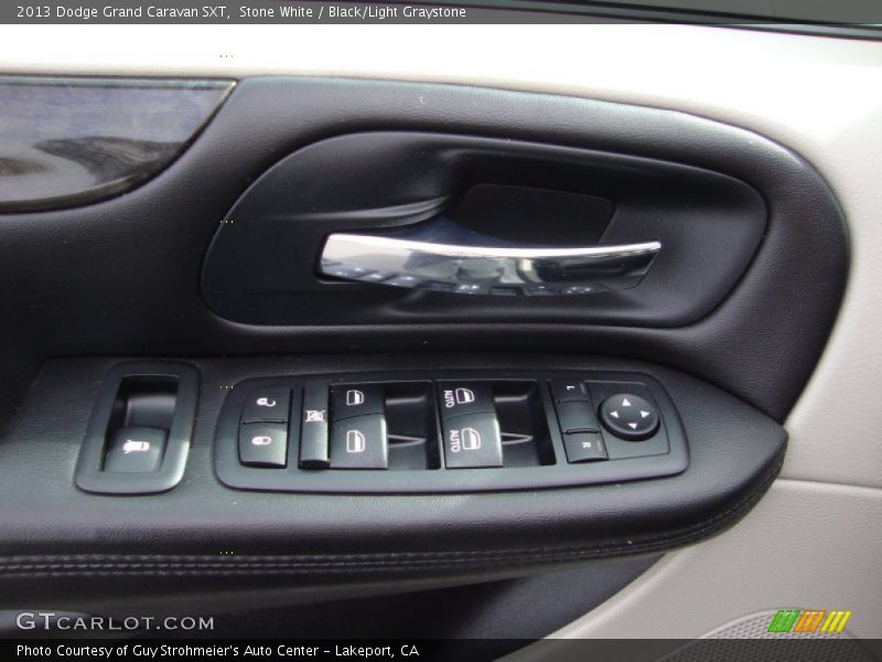 Stone White / Black/Light Graystone 2013 Dodge Grand Caravan SXT