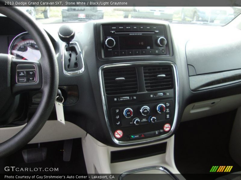 Stone White / Black/Light Graystone 2013 Dodge Grand Caravan SXT