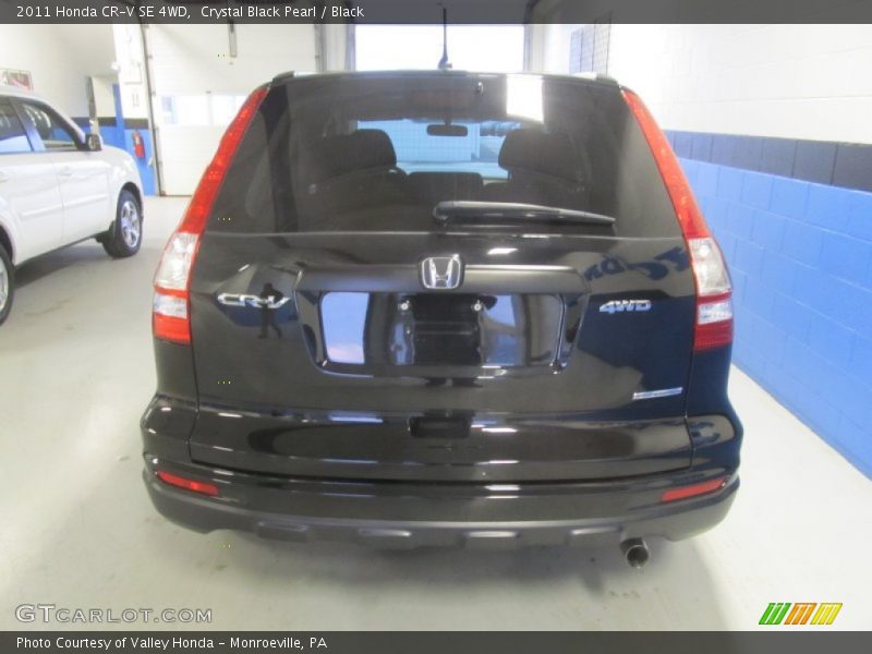 Crystal Black Pearl / Black 2011 Honda CR-V SE 4WD