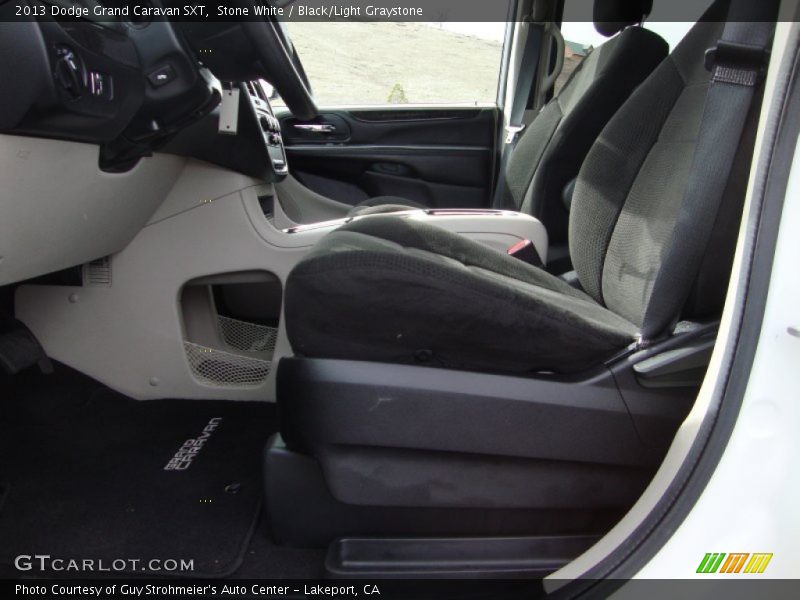 Stone White / Black/Light Graystone 2013 Dodge Grand Caravan SXT