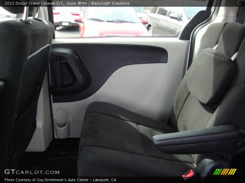 Stone White / Black/Light Graystone 2013 Dodge Grand Caravan SXT