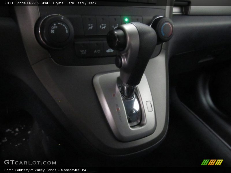 Crystal Black Pearl / Black 2011 Honda CR-V SE 4WD
