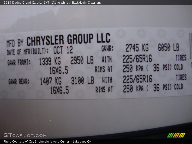 Stone White / Black/Light Graystone 2013 Dodge Grand Caravan SXT