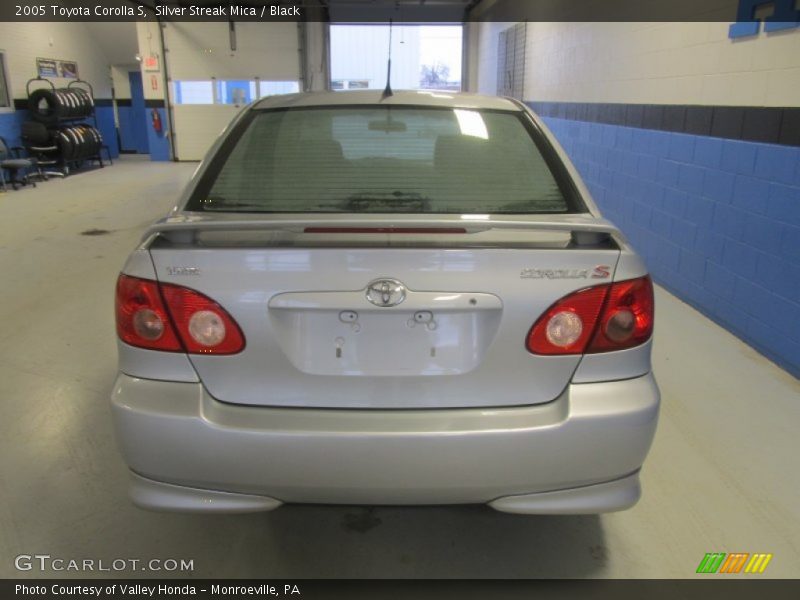 Silver Streak Mica / Black 2005 Toyota Corolla S