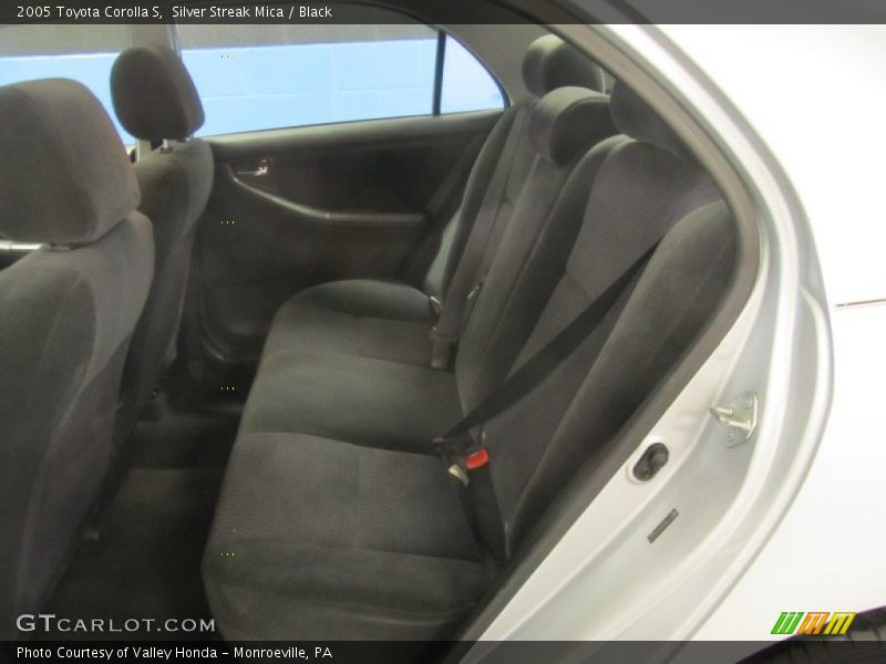 Silver Streak Mica / Black 2005 Toyota Corolla S