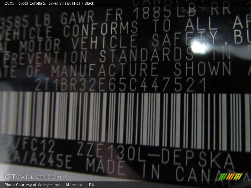 Silver Streak Mica / Black 2005 Toyota Corolla S