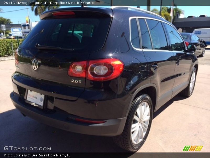 Deep Black Metallic / Charcoal 2011 Volkswagen Tiguan SE