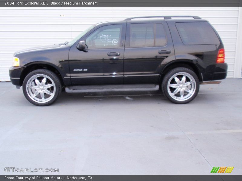Black / Medium Parchment 2004 Ford Explorer XLT