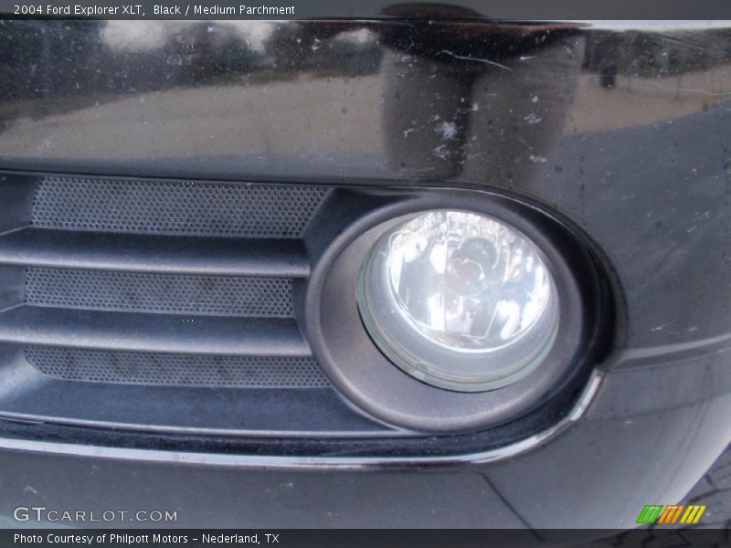 Black / Medium Parchment 2004 Ford Explorer XLT