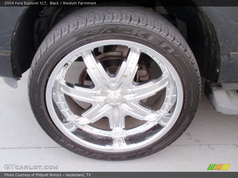 Black / Medium Parchment 2004 Ford Explorer XLT