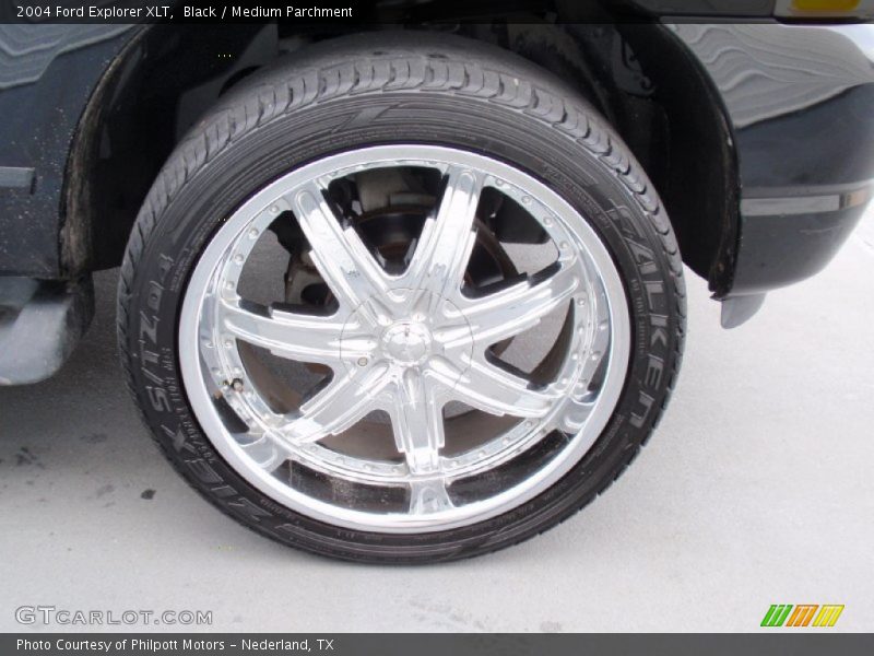 Black / Medium Parchment 2004 Ford Explorer XLT