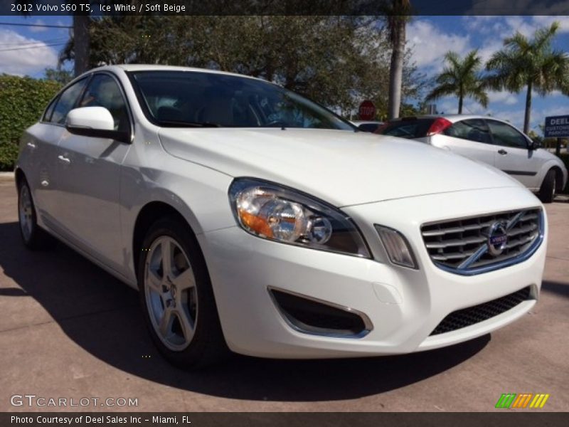 Ice White / Soft Beige 2012 Volvo S60 T5