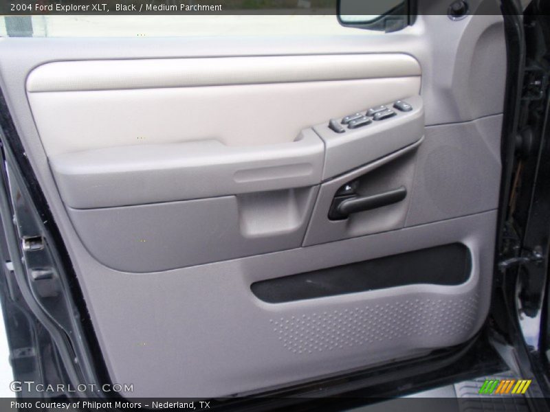 Black / Medium Parchment 2004 Ford Explorer XLT