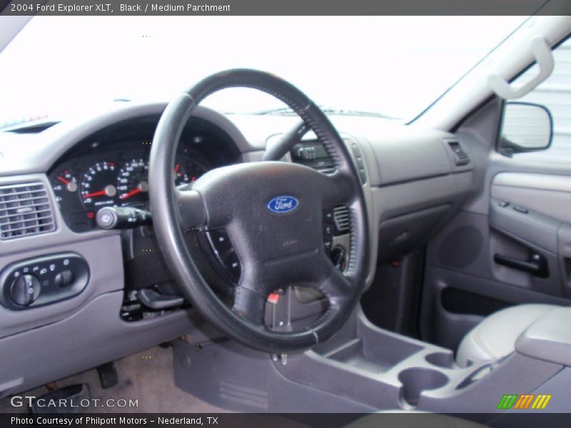 Black / Medium Parchment 2004 Ford Explorer XLT