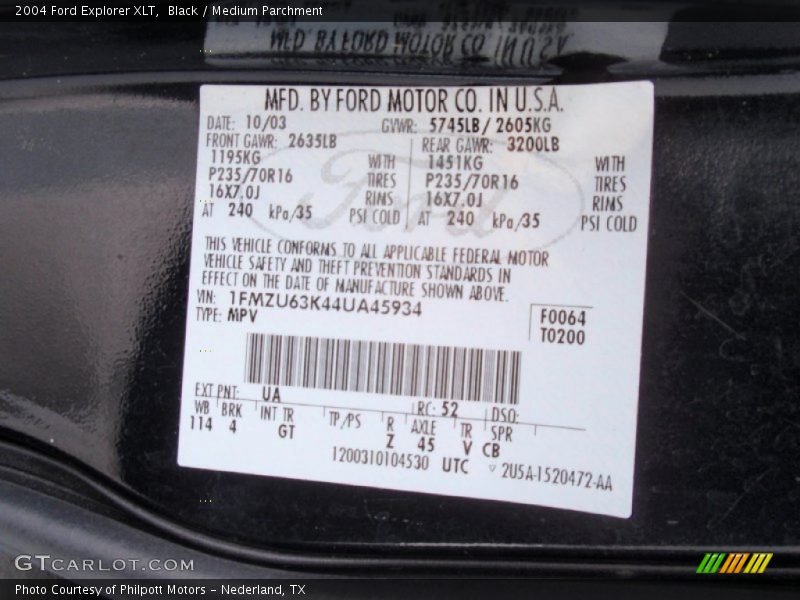 Black / Medium Parchment 2004 Ford Explorer XLT